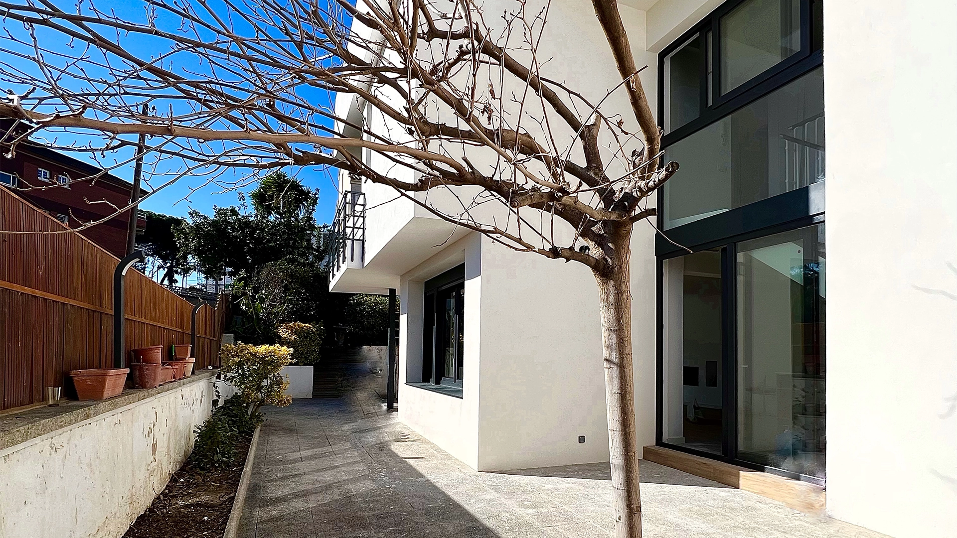 Detalle de vivienda unifamiliar reformada en Barcelona